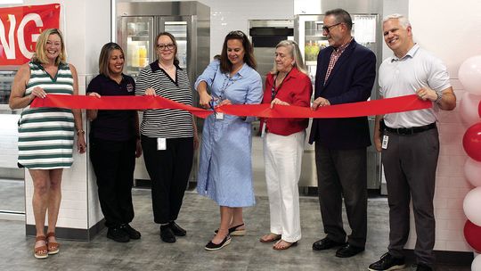 Aubrey High celebrates cafeteria expansion