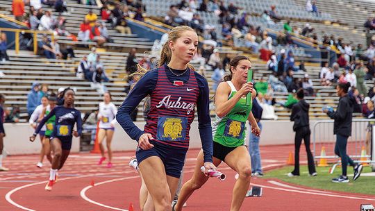Aubrey senior punches state ticket with 3200-meter finish