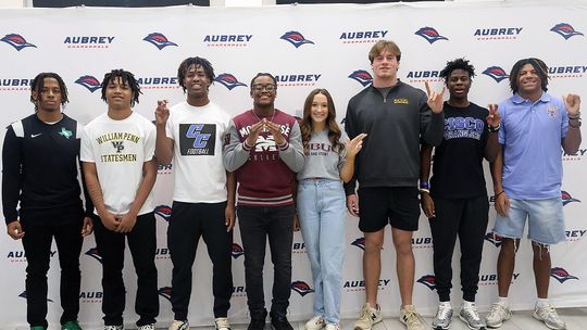 Aubrey signing day features eight seniors