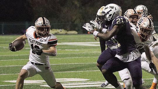 Bearcats crush Lions in Dallas