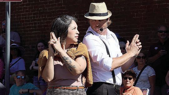 Bonnie & Clyde ride again