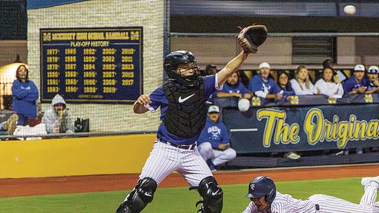 Cardiac Chaps nab Henry’s 200th win