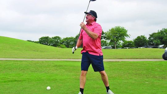 Chamber hosts hole-some fun