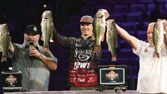 Fothergill sets Bassmaster record on Lake Ray Roberts