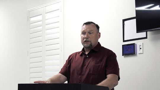 Mayor shares goals
