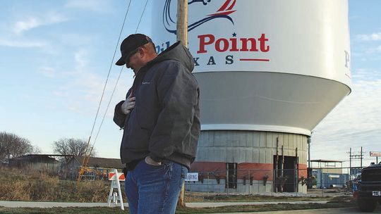 Pilot Point tower nears completion