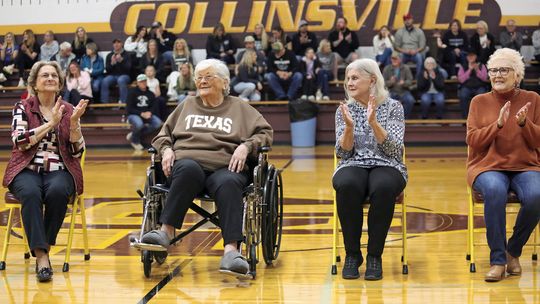 Platinum Lady Pirates