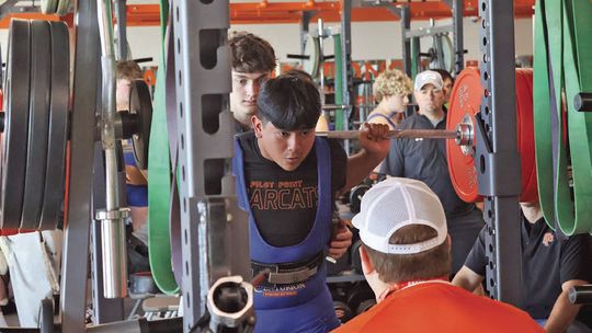 Powerlifting team gets its season start