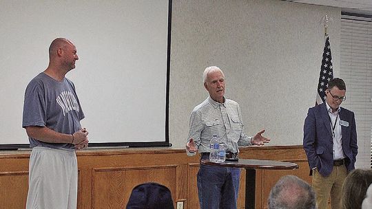 Residents resolute against White Oak