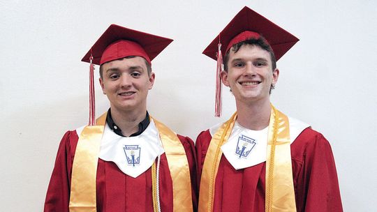 Smith, Simon named top graduates