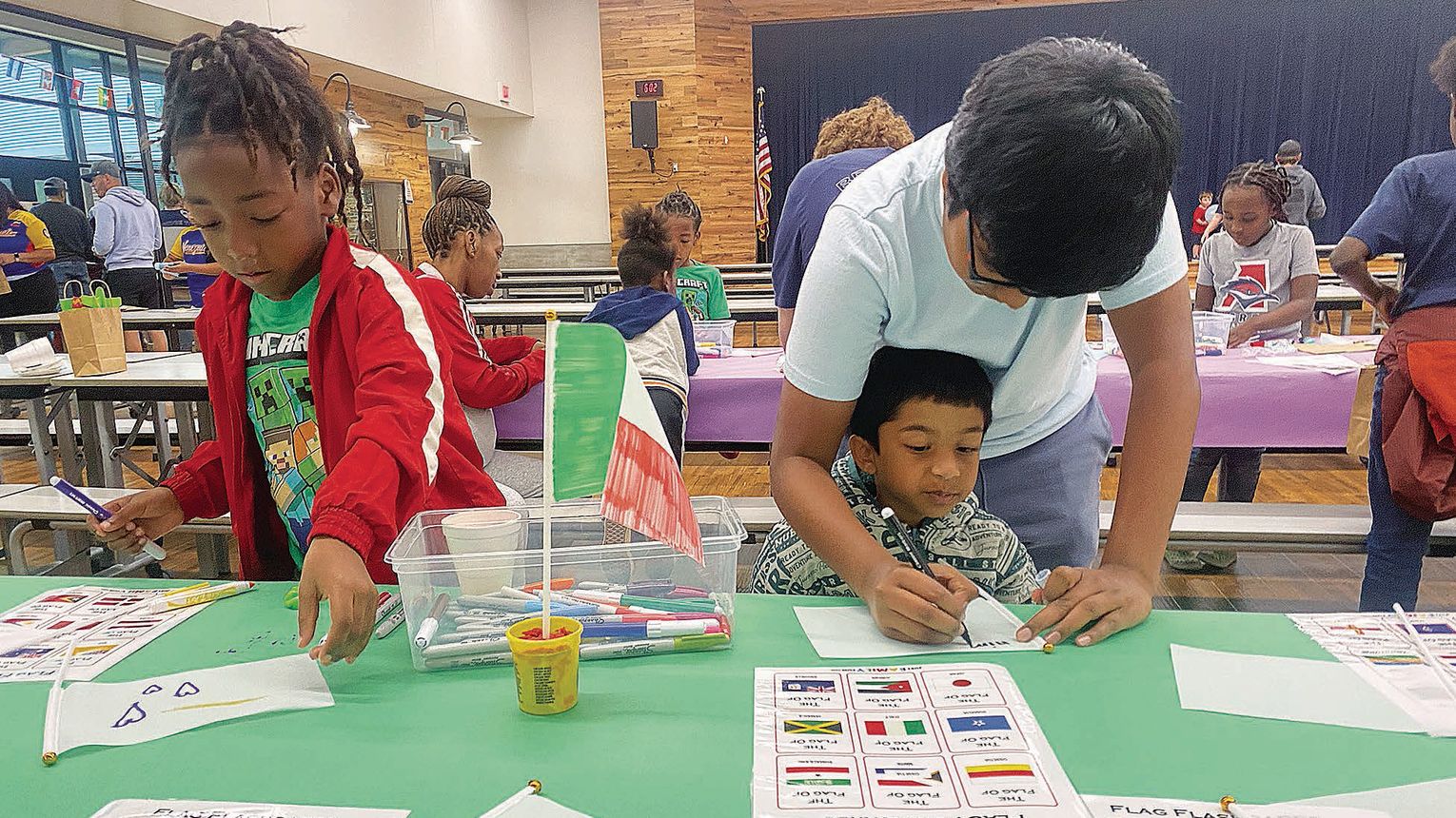 BRIDGING DIFFERENCES DEFINITION visual data 3