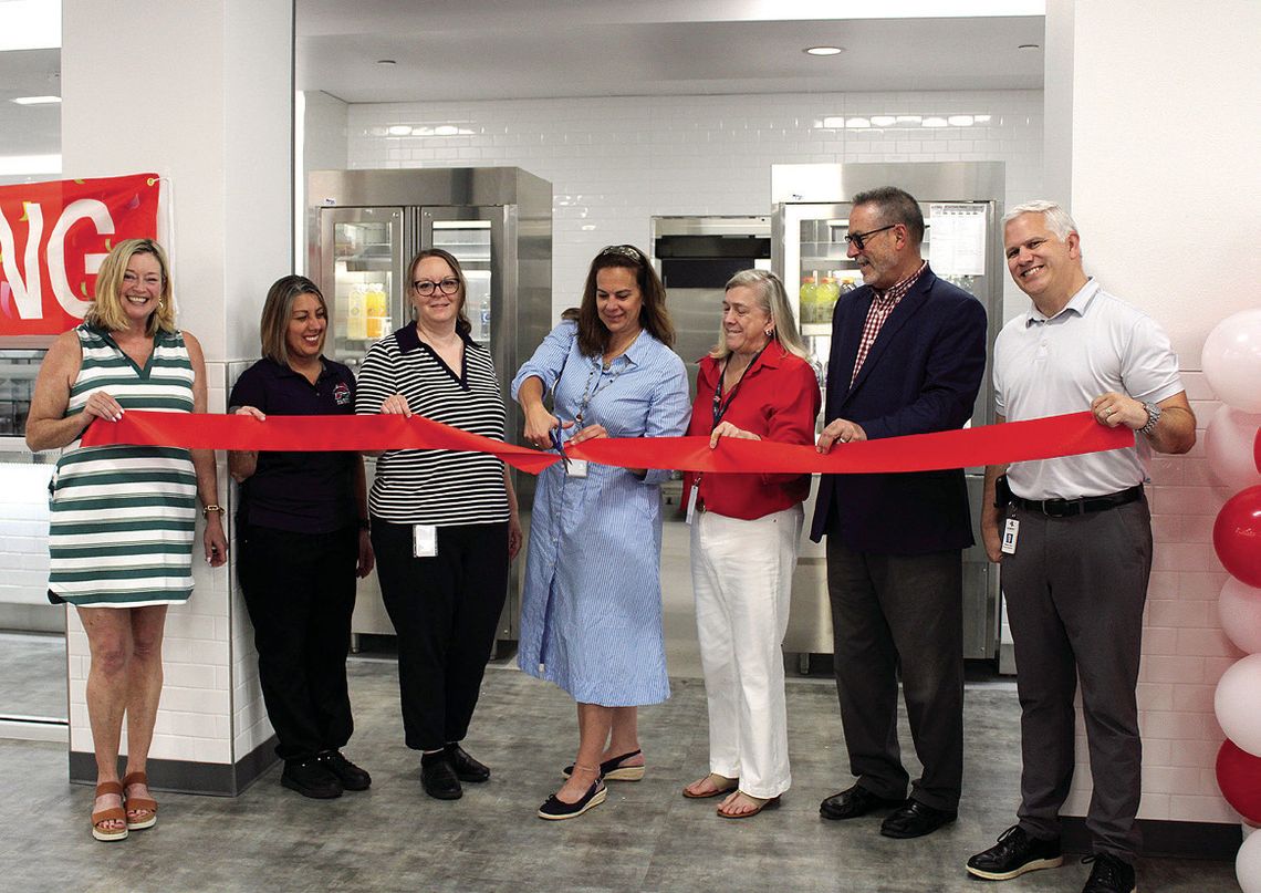 Aubrey High celebrates cafeteria expansion