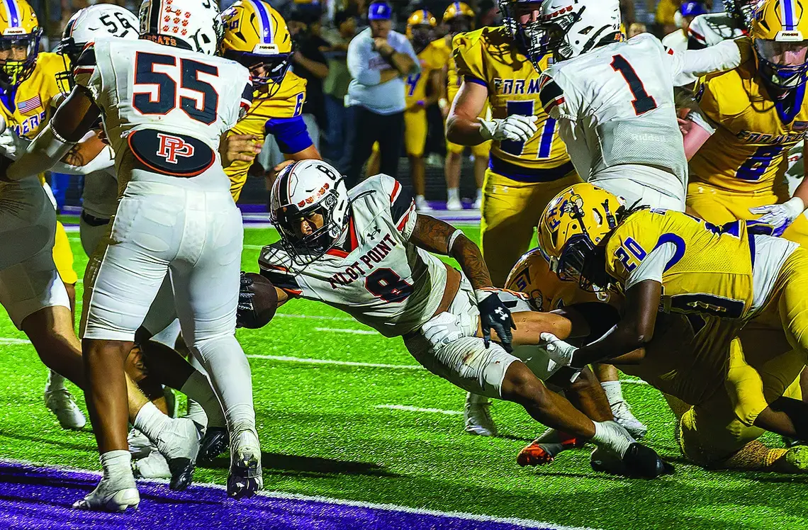 Bearcats gamble, win nail-biter