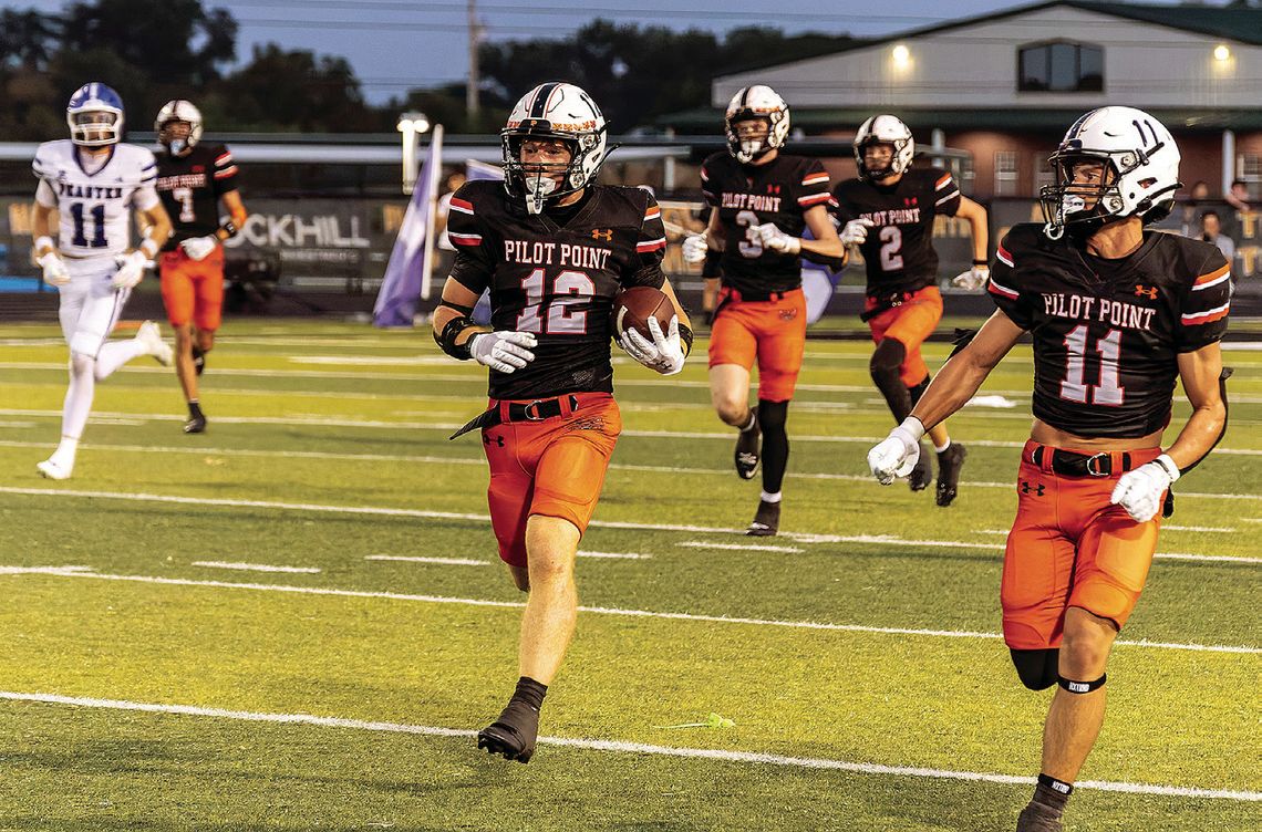 Bearcats outpace Greyhounds at home Bearcats outpace Greyhounds at home
