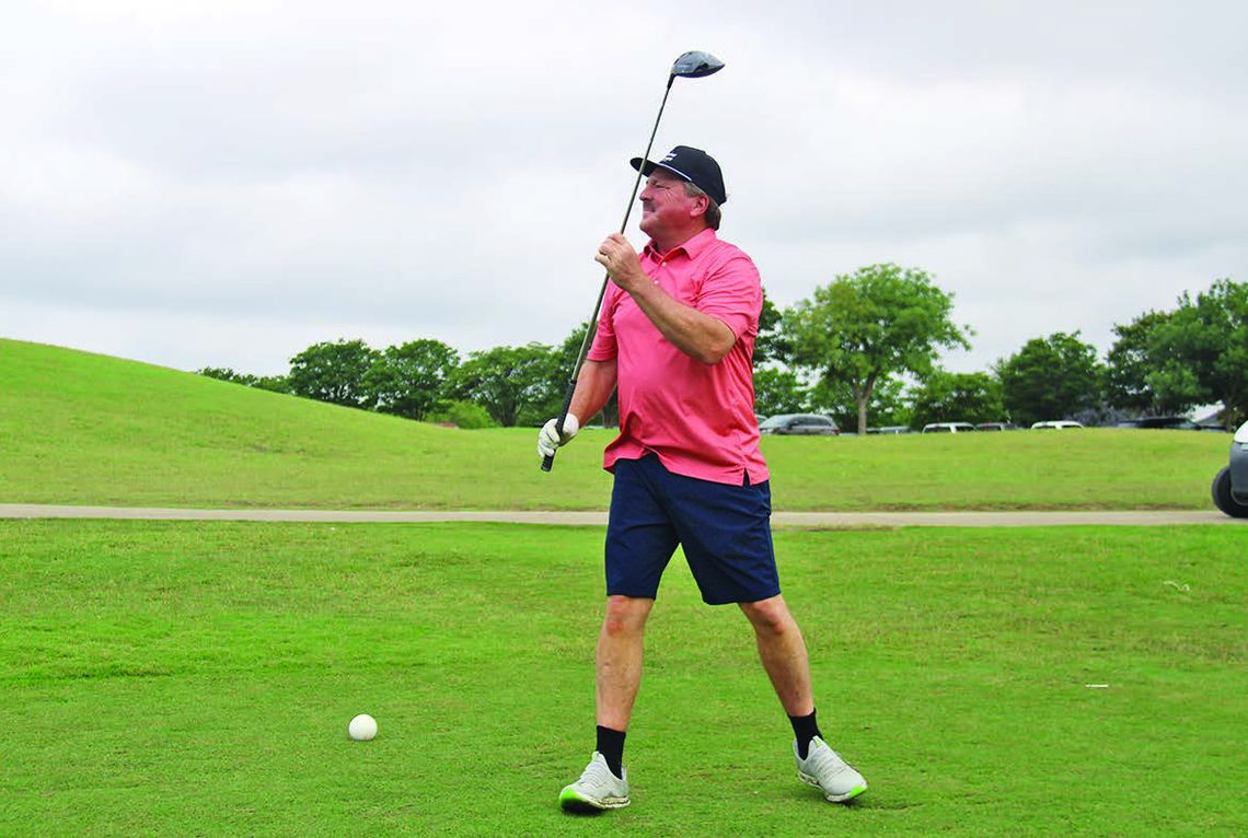 Chamber hosts hole-some fun
