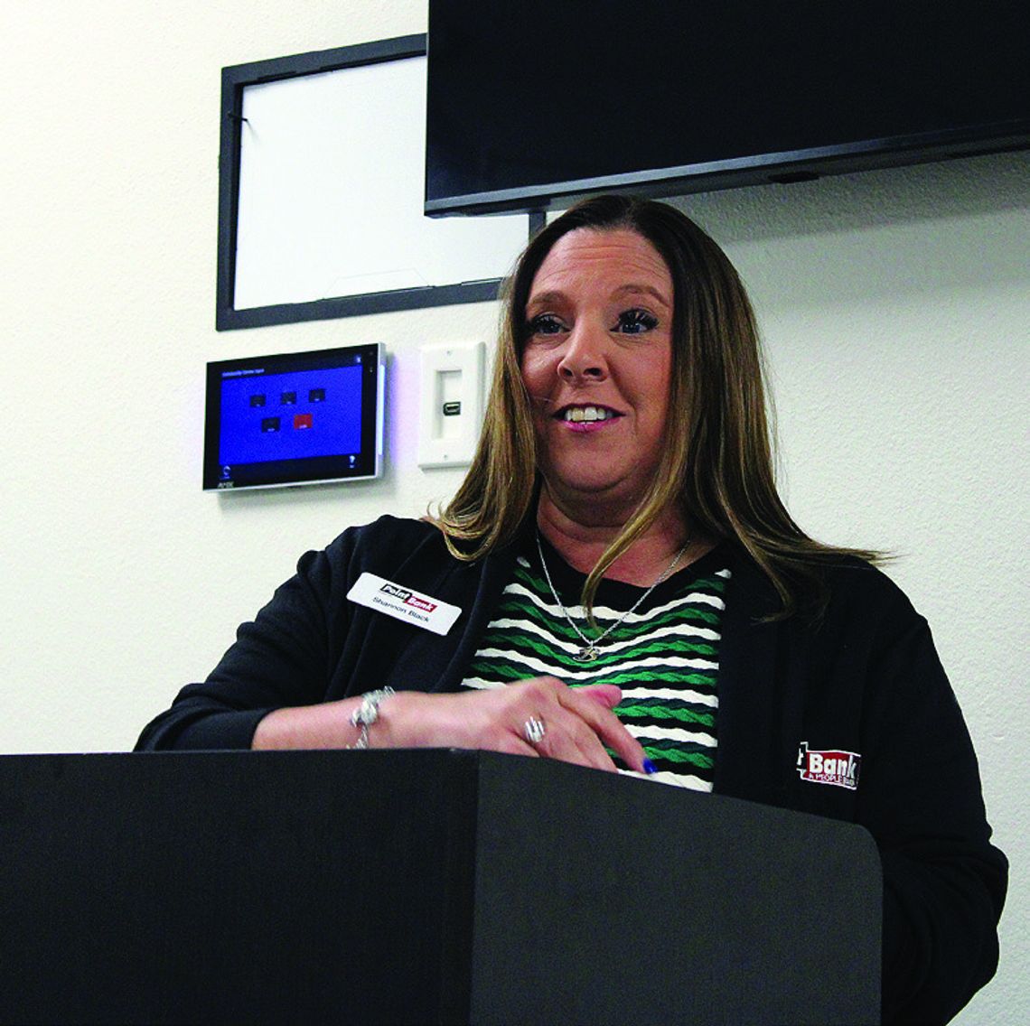 Chamber opens year with networking Chamber opens year with networking