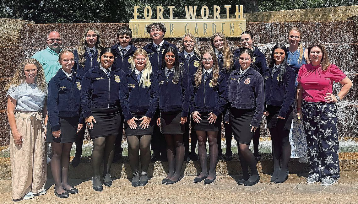 FFAs earn summer awards FFAs earn summer awards