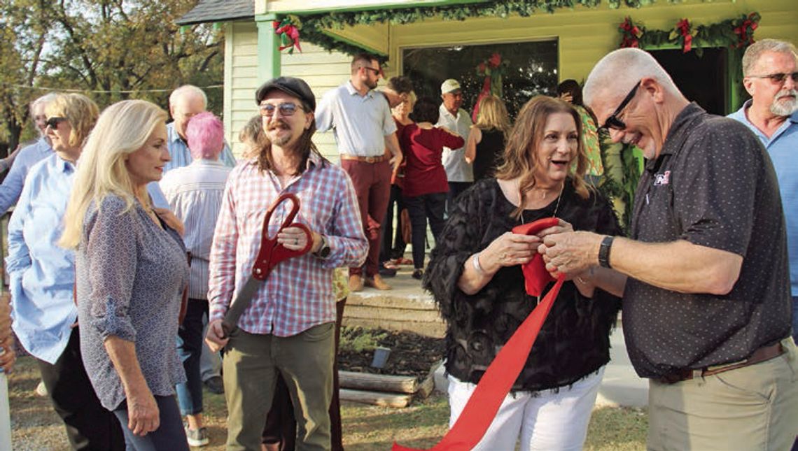 Florist celebrates 25 years