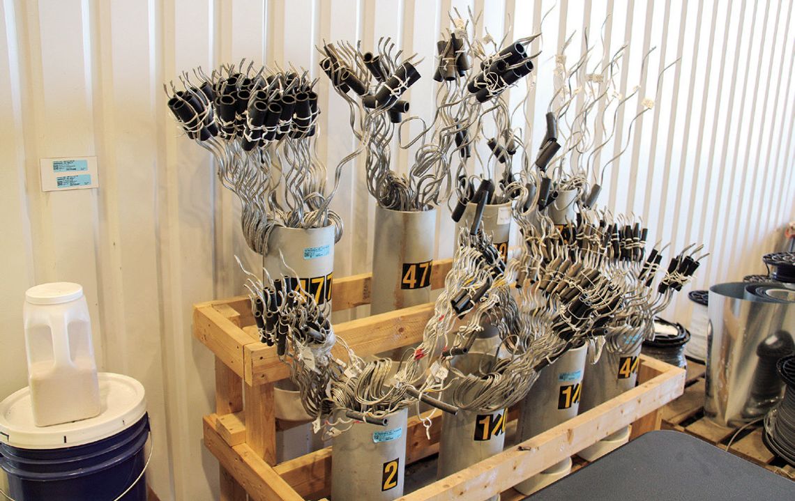 TNMP staff pushes through extremes to restore power TNMP staff pushes through extremes to restore power